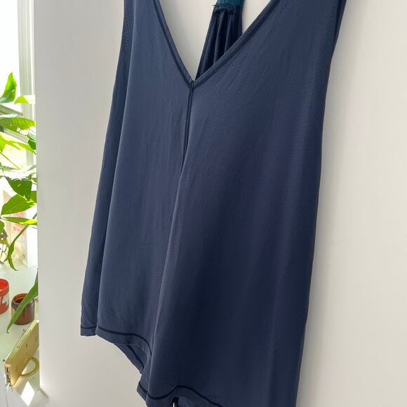 Lululemon Blue Mesh Racerback Tank Size 4 - Picture 2 of 4